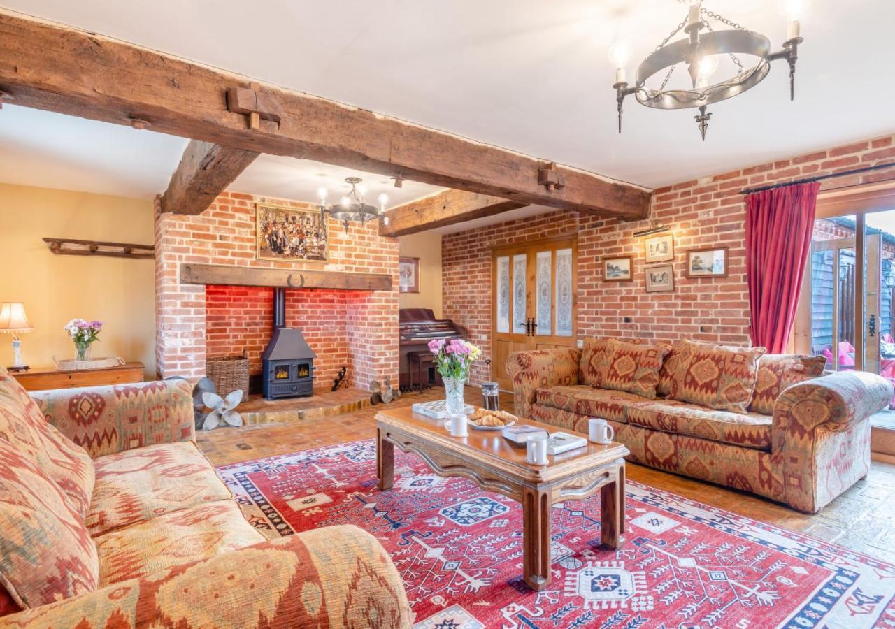 Elms Barn Villa Wangford Exterior photo